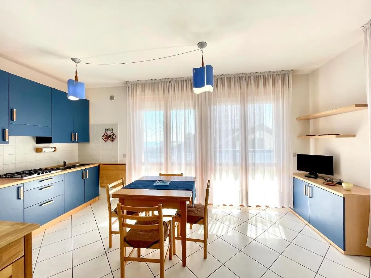 Appartamento Elisa Carraro Immobiliare - Family Apartments Lido di Jesolo Italy
